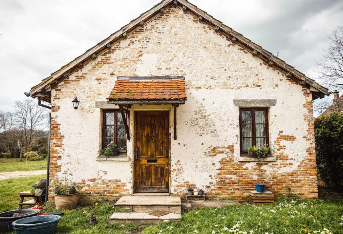 Réhabilitation d'un bien ancien : Guide complet pour redonner vie à votre patrimoine