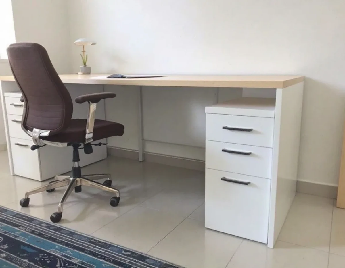 Guide Pratique : Création Facile de Bureaux avec des Modulaires d'Occasion